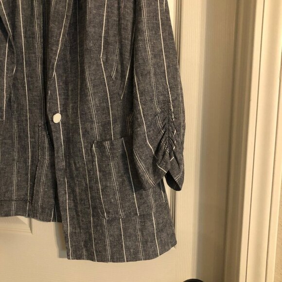 Lane Bryant gray white striped linen blend cinched 3/4 sleeve blazer size 18 - Picture 2 of 6